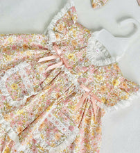 Load image into Gallery viewer, Peach Dainty Floral Cotton Short Pyjamas